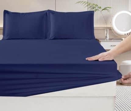 Linge de lit bleu nuit